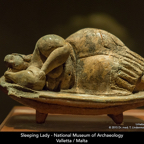 Sleeping Lady - National Museum of Archaeology Kopie 2.jpg